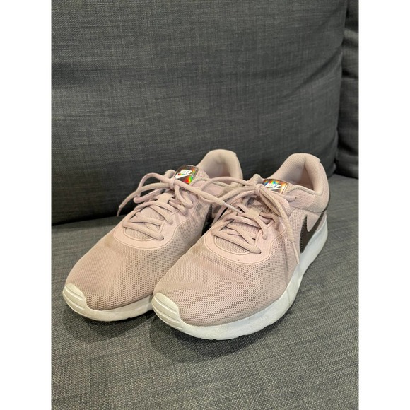 Women’s Nike Tanjun Plumb Chalk size 10 - Picture 3 of 6